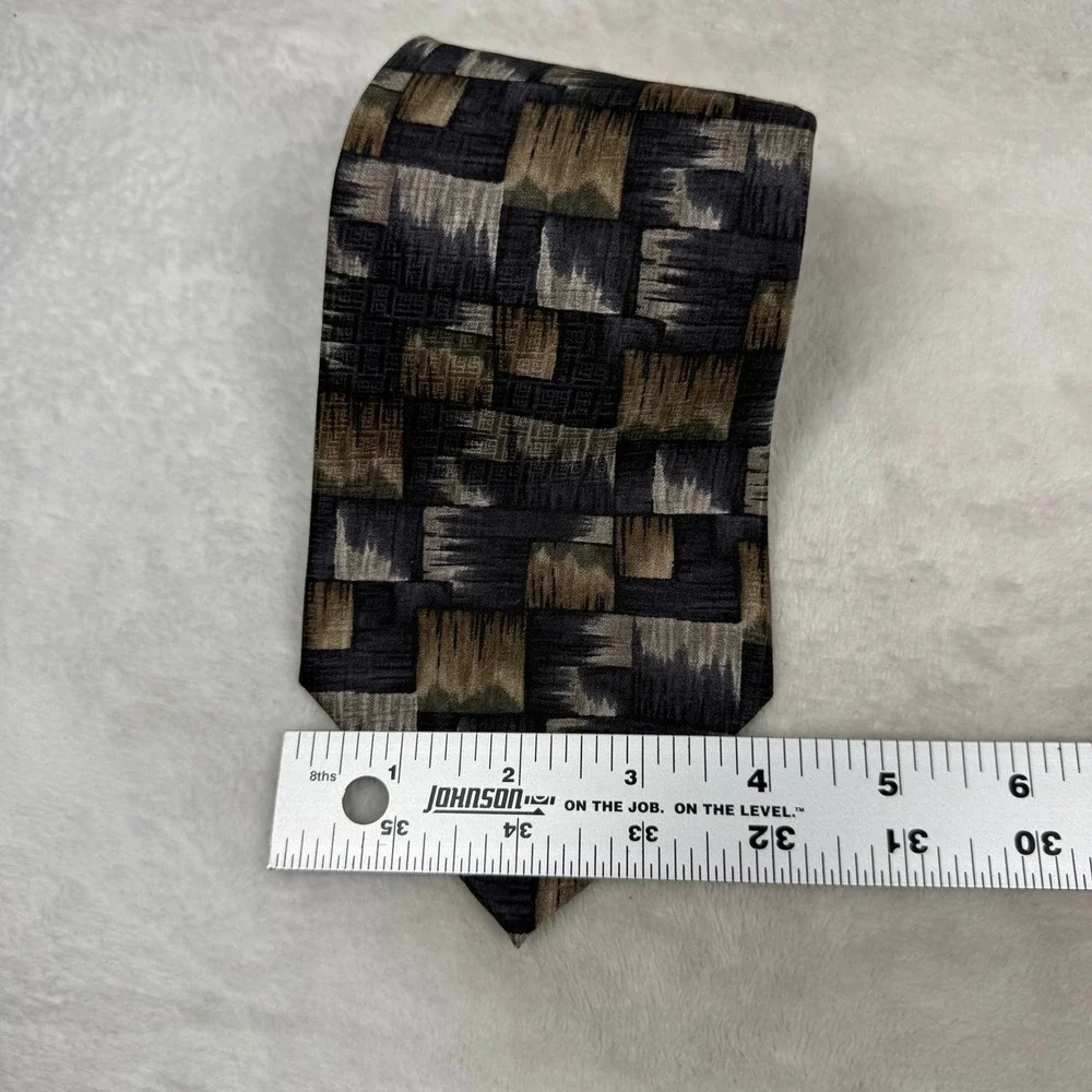 Pierre Cardin brand pierre